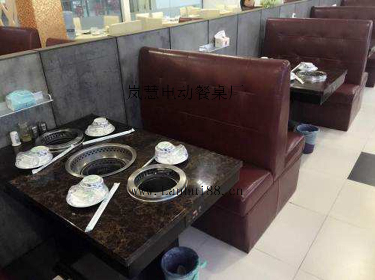 8人位旋转麻辣烫烧烤火锅卡座方桌图 异型转转烧烤加火锅一体旋转设备机器多少钱