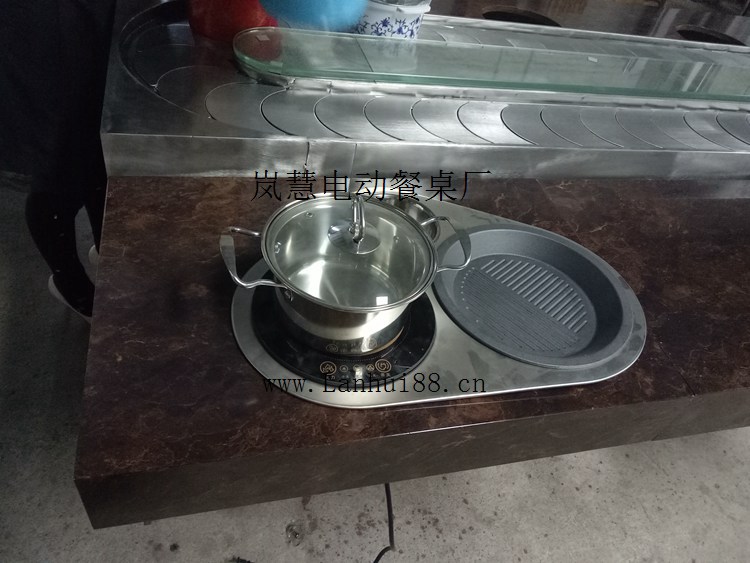 异型转转烧烤加火锅一体旋转设备机器多少钱